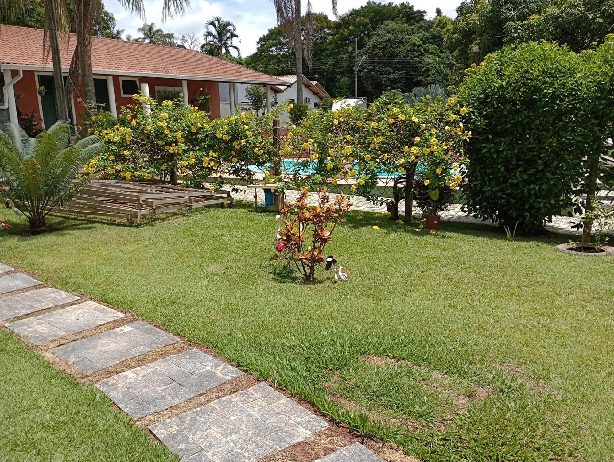Pousada Chácara VIVALLI Holambra Exterior foto